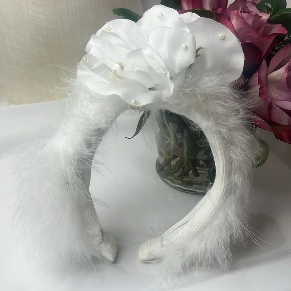 FEATHERY PEARL HEADBAND